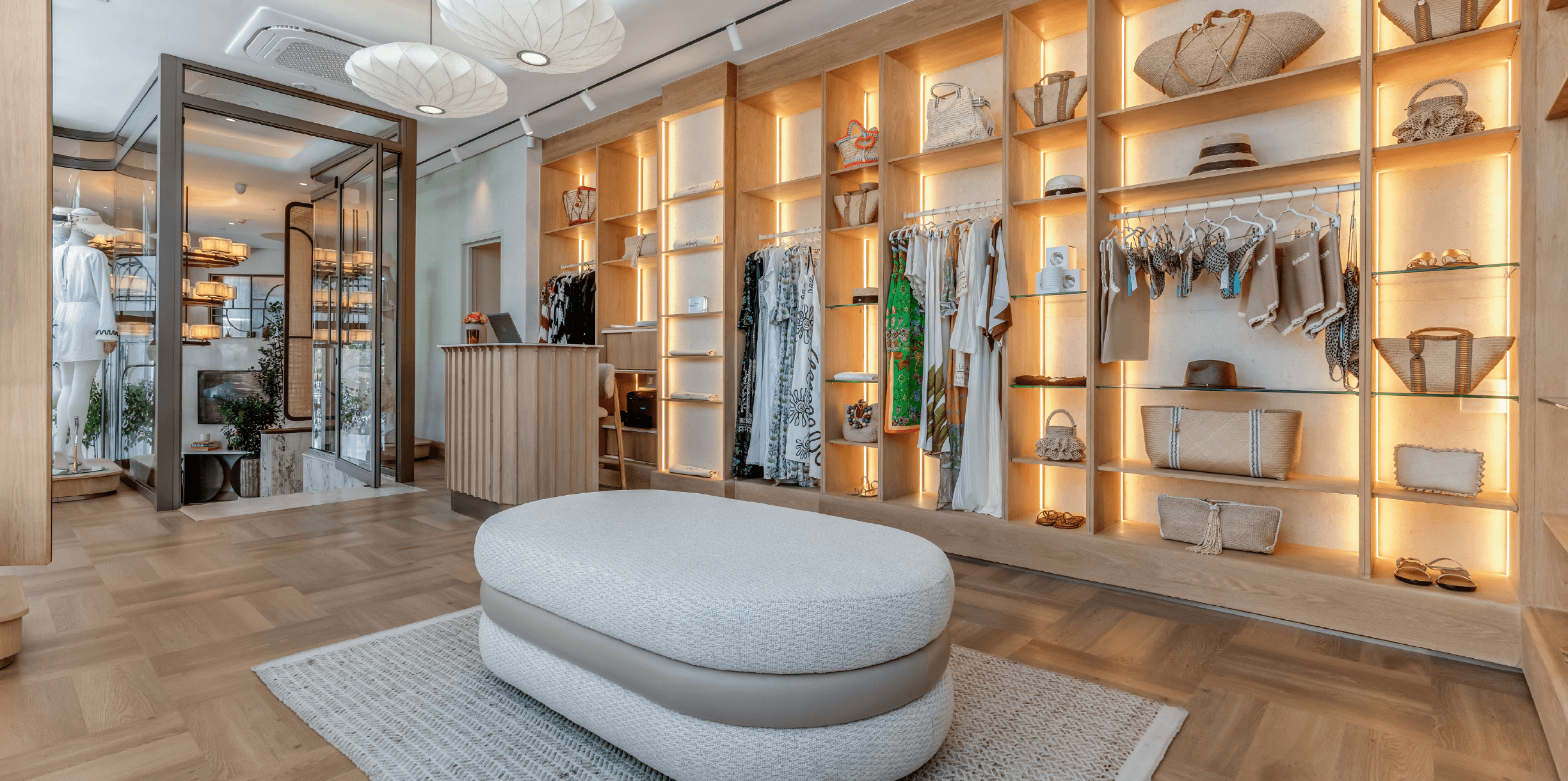 shop at boutique marly.